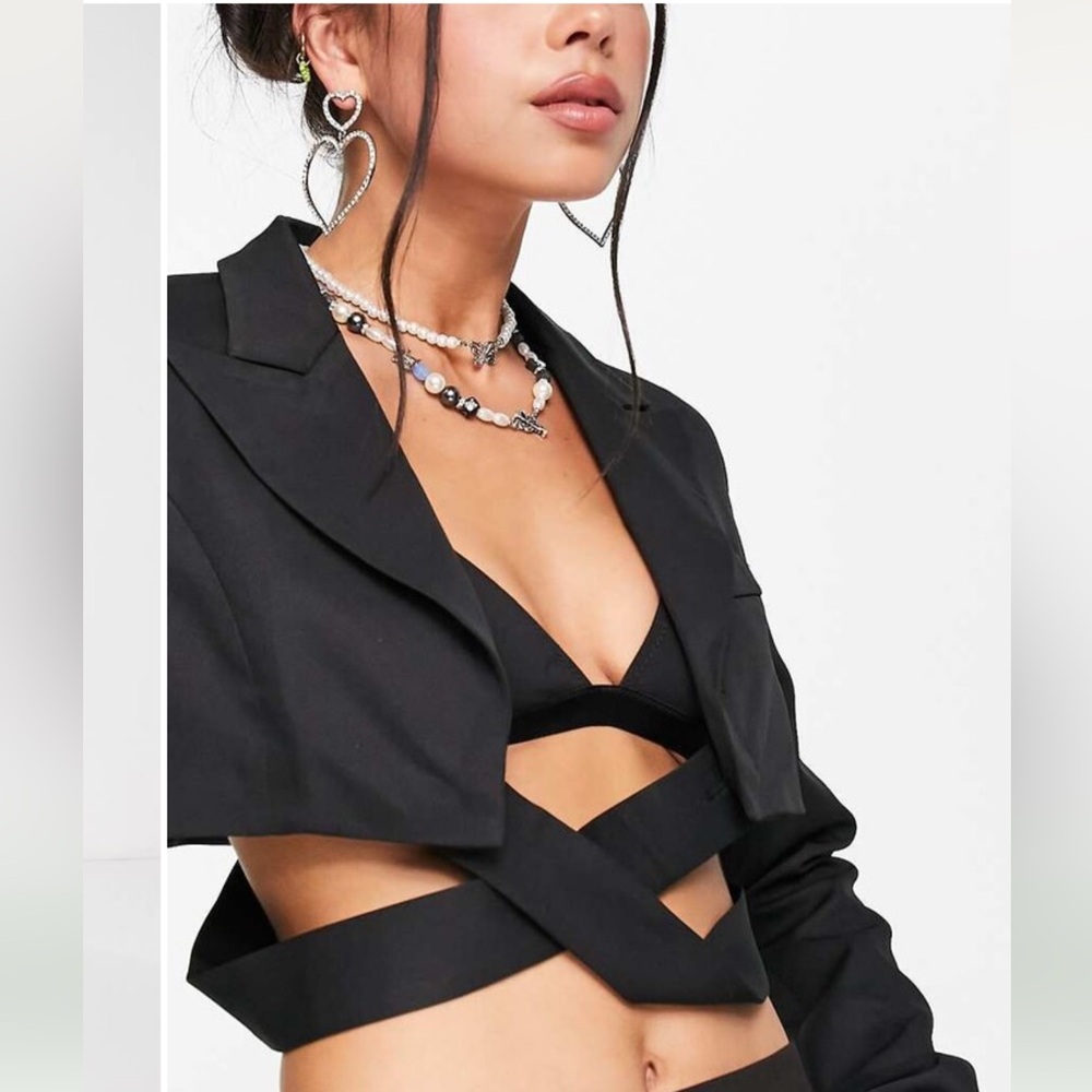Kyo The Brand tie waist detail cropped blazer in Black Size 2. Brand New